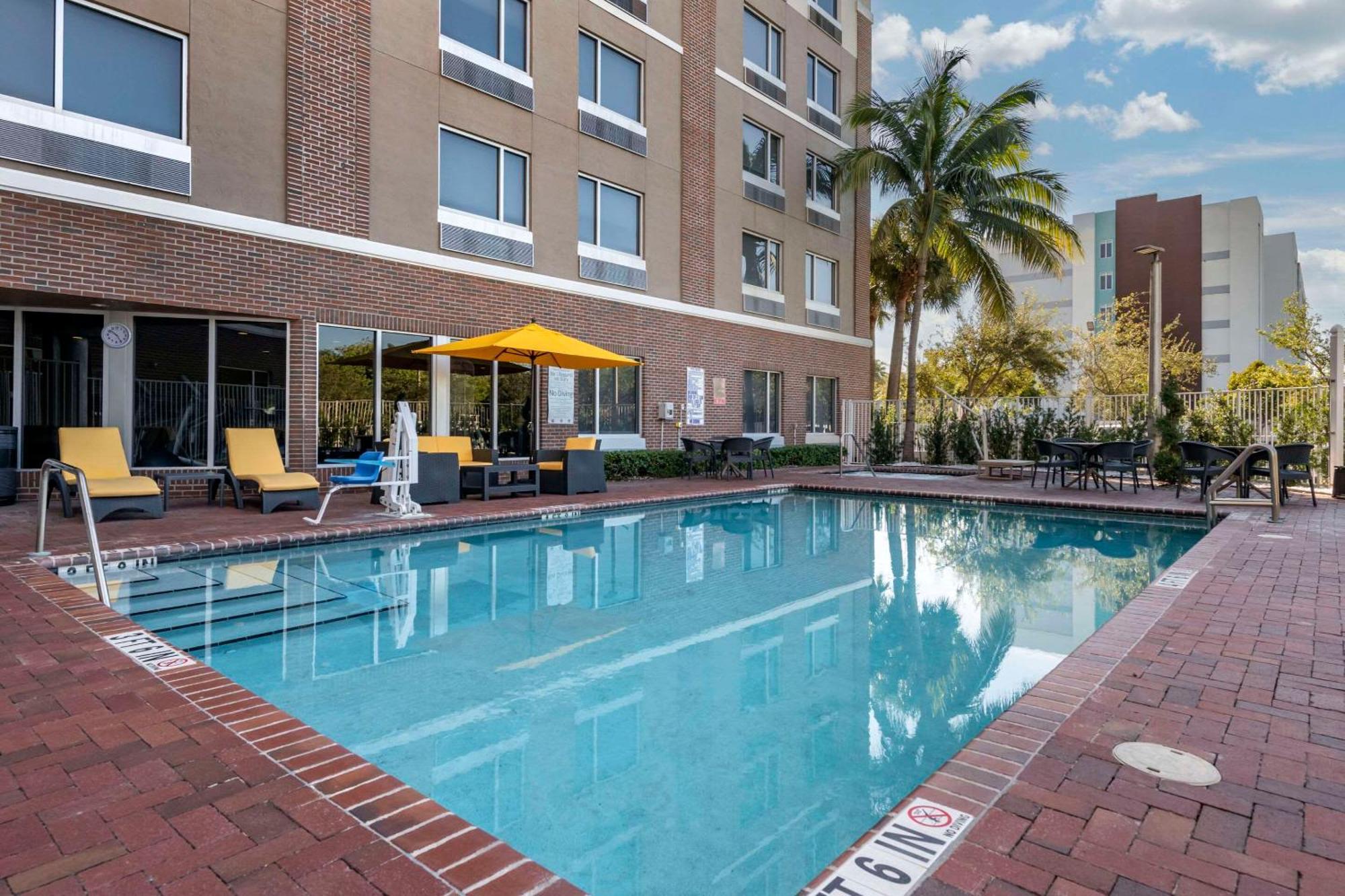 Cambria Hotel Ft Lauderdale, Airport South&Cruise Port Dania Beach Buitenkant foto
